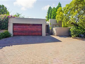 3 Bed House in Cedar Lakes