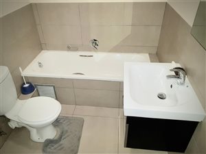 1 Bed Apartment in Jackal Creek Golf Estate