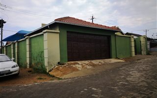 3 Bedroom House in Kaalfontein