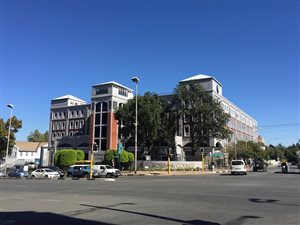 135 m² Office Space in Rosebank