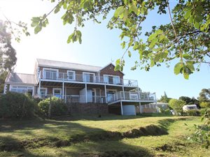 6.2 ha Farm in Rondevlei