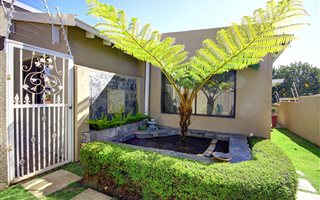 2 Bedroom House in Randpark Ridge