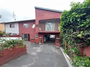 4 Bed House in Risecliff