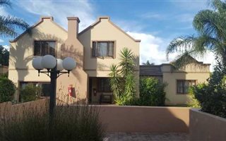 3 Bedroom Townhouse in Eldoglen