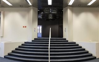 1085 m² Office Space in Clubview