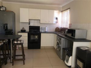 2 Bed Townhouse in Grobler Park