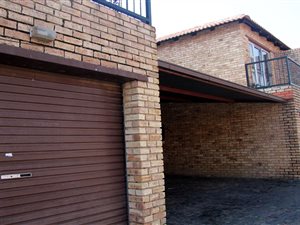 2 Bed Townhouse in Eike Park