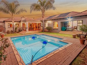 5 Bed House in Roodepoort Central