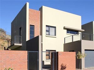 3 Bed Townhouse in Arboretum