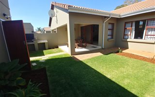 2 Bedroom Cluster in Hughes