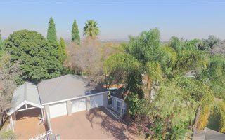4 Bedroom House in Eldoraigne