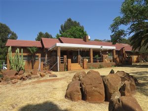2 ha Farm in Walkerville
