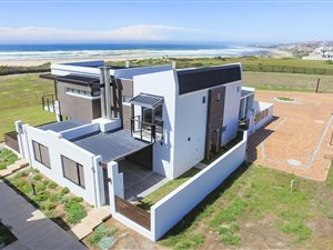 2 Bed House in Kabeljous