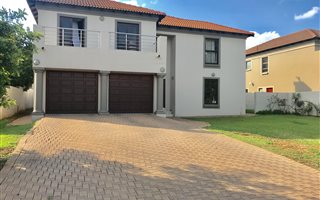 4 Bedroom House in Willow Acres