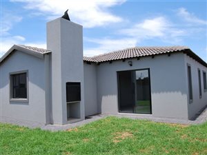 3 Bed Duet in Derdepoort