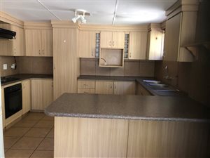 2 Bed Garden Cottage in Glen Austin