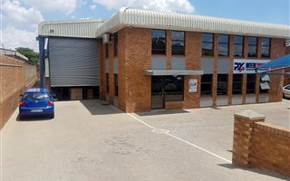 1050 m² Industrial space in Sebenza