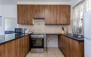 2 Bedroom Apartment in Paarl Central East