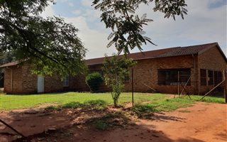 1.7 ha Farm in Tarlton