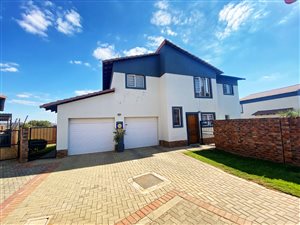 4 Bed Townhouse in Tijger Valley and surrounds