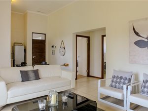 2 Bed Apartment in Jackal Creek Golf Estate