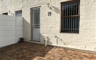 2 Bedroom Apartment in Plumstead
