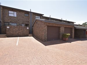 3 Bed Apartment in Florida Park