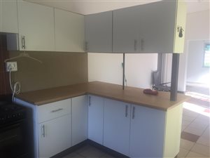 2 Bed Garden Cottage in Bluff