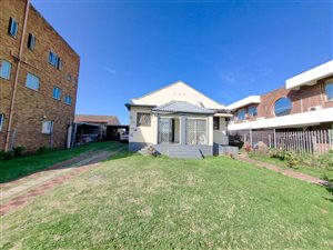 140 m² Commercial space in Stanger Central