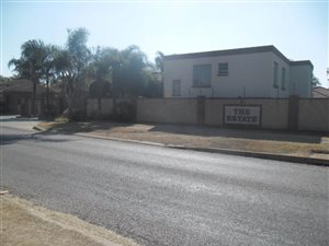 3 Bed Cluster in Sunward Park