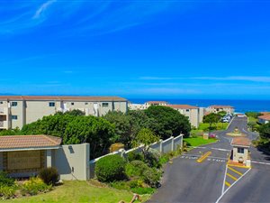 3 Bed Apartment in Westcliff