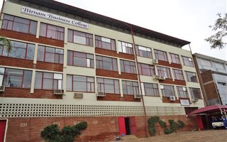 966 m² Commercial space in Birnam