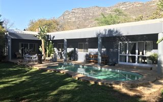 4 Bedroom House in Riebeek West