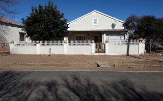 3 Bedroom House in Tarkastad