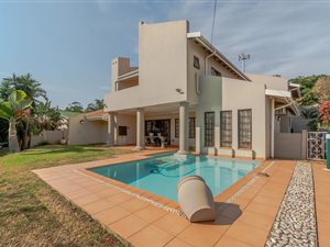 3 Bed House in Sunningdale