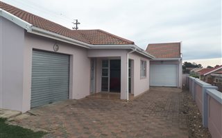 219 m² Office Space in Mthata
