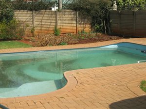 4 Bed House in Risiville