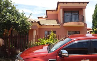 3 Bedroom House in Rosslyn