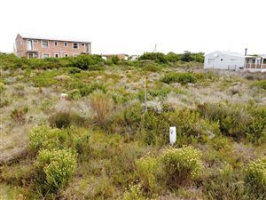 648 m² Land available in Bettys Bay