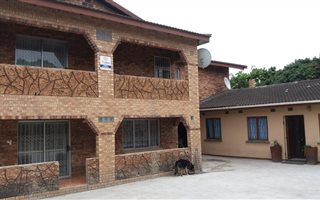 6 Bedroom House in Bonela