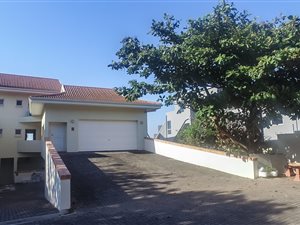 3 Bed Apartment in Westbrook