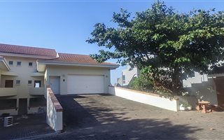 3 Bedroom Apartment in Westbrook