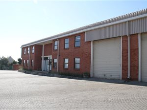 1200 m² Commercial space in Halfway House