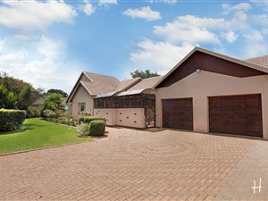 4 Bed House in Edelweiss