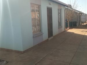 2 Bed House in Waterval