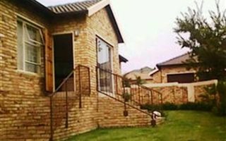 3 Bedroom Cluster in Honeydew Ridge