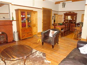 5 Bed House in Memorial Road Area