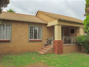 2 Bed Simplex in Mooikloof Ridge