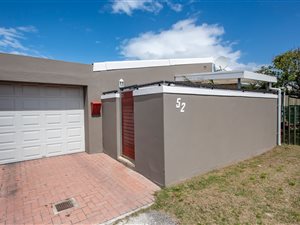 2 Bed House in Sea Winds