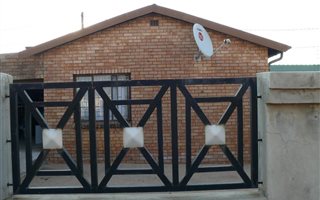 2 Bedroom House in Kwaguqa